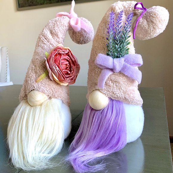 12 1/2" Lavender Flower or Pink Rose Spring Floral Wood Nose Plush Gnome New - Picture 2 of 12